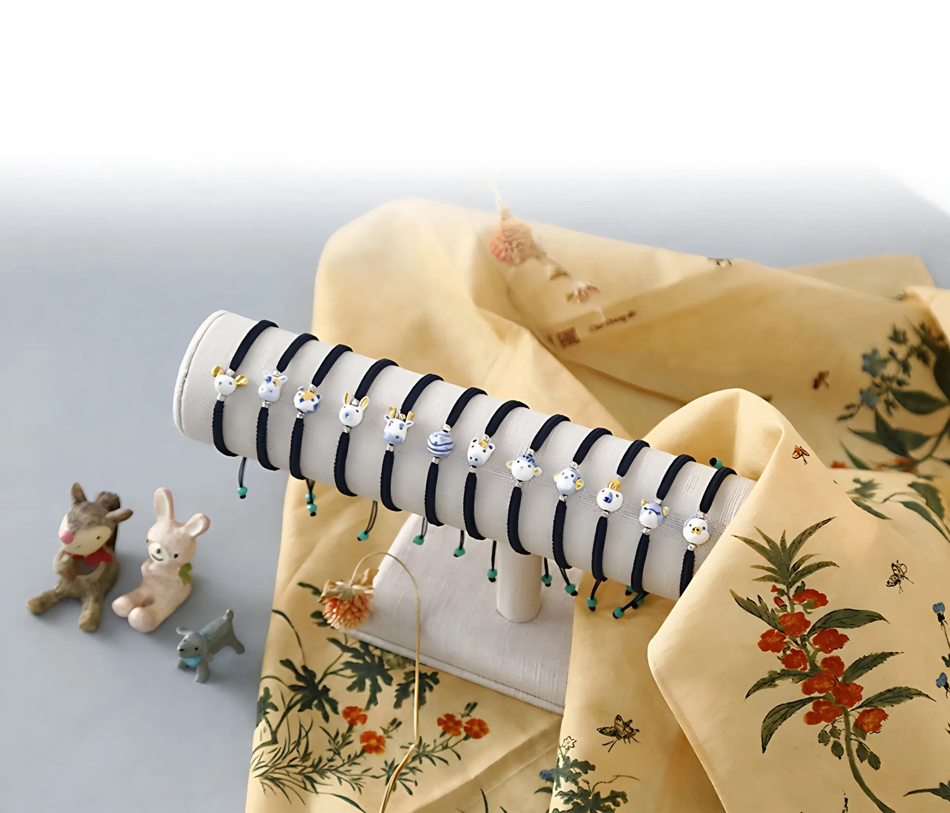 K-Heritage Twelve Zodiac Signs Cheonghwa Baekja Knot Bracelet