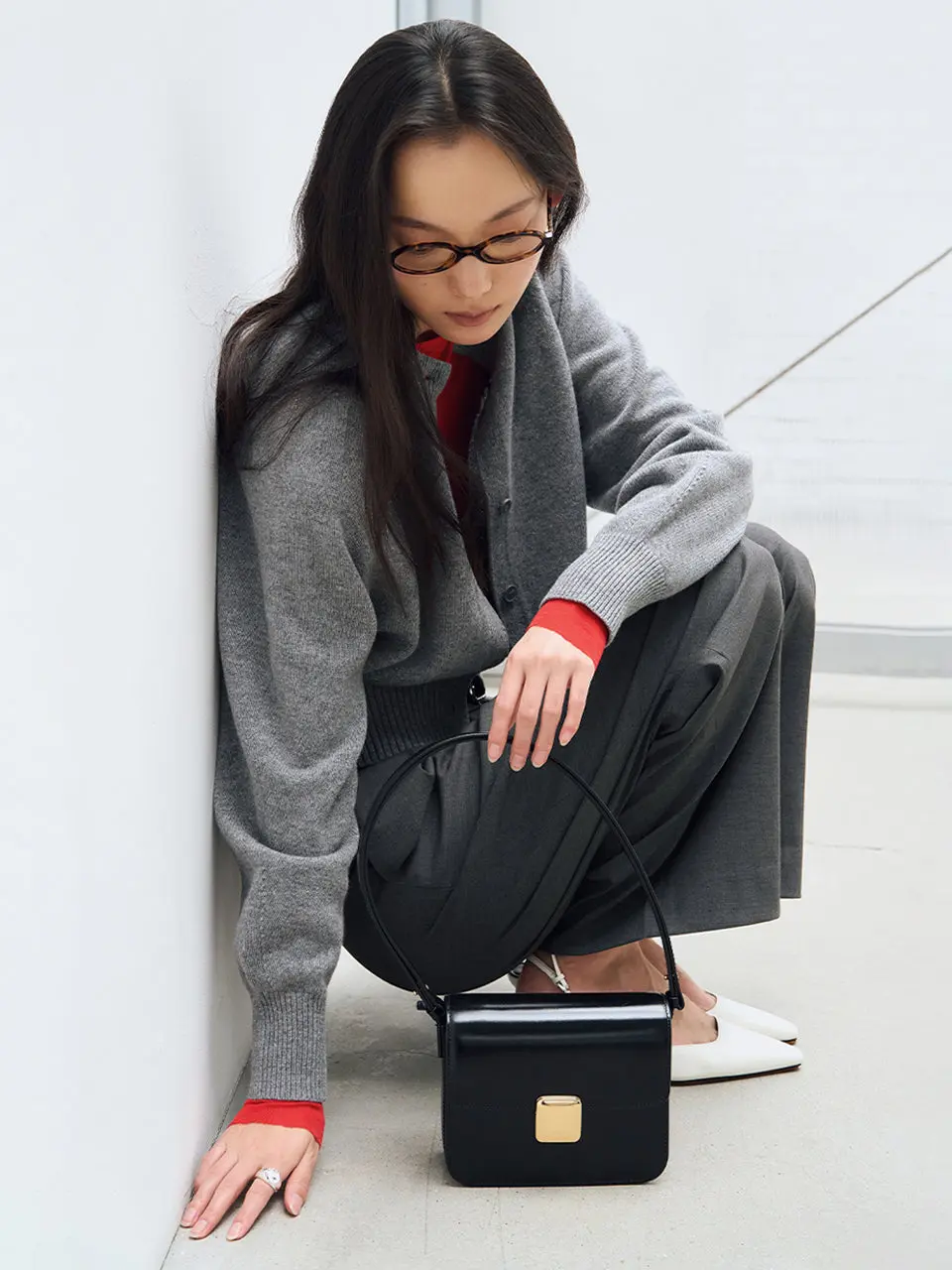 AMAG Q Box Small Bag Black